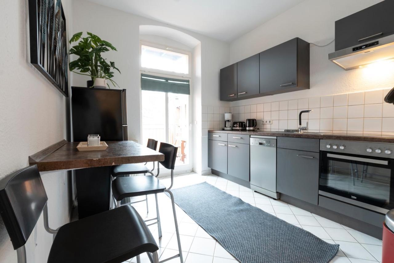 Zwickau Mittendrin, Tolles Balkon-Apartment Ngoại thất bức ảnh