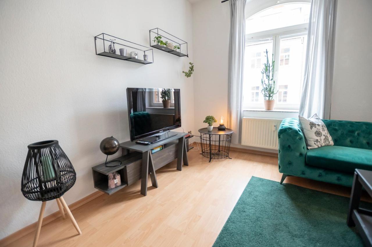 Zwickau Mittendrin, Tolles Balkon-Apartment Ngoại thất bức ảnh