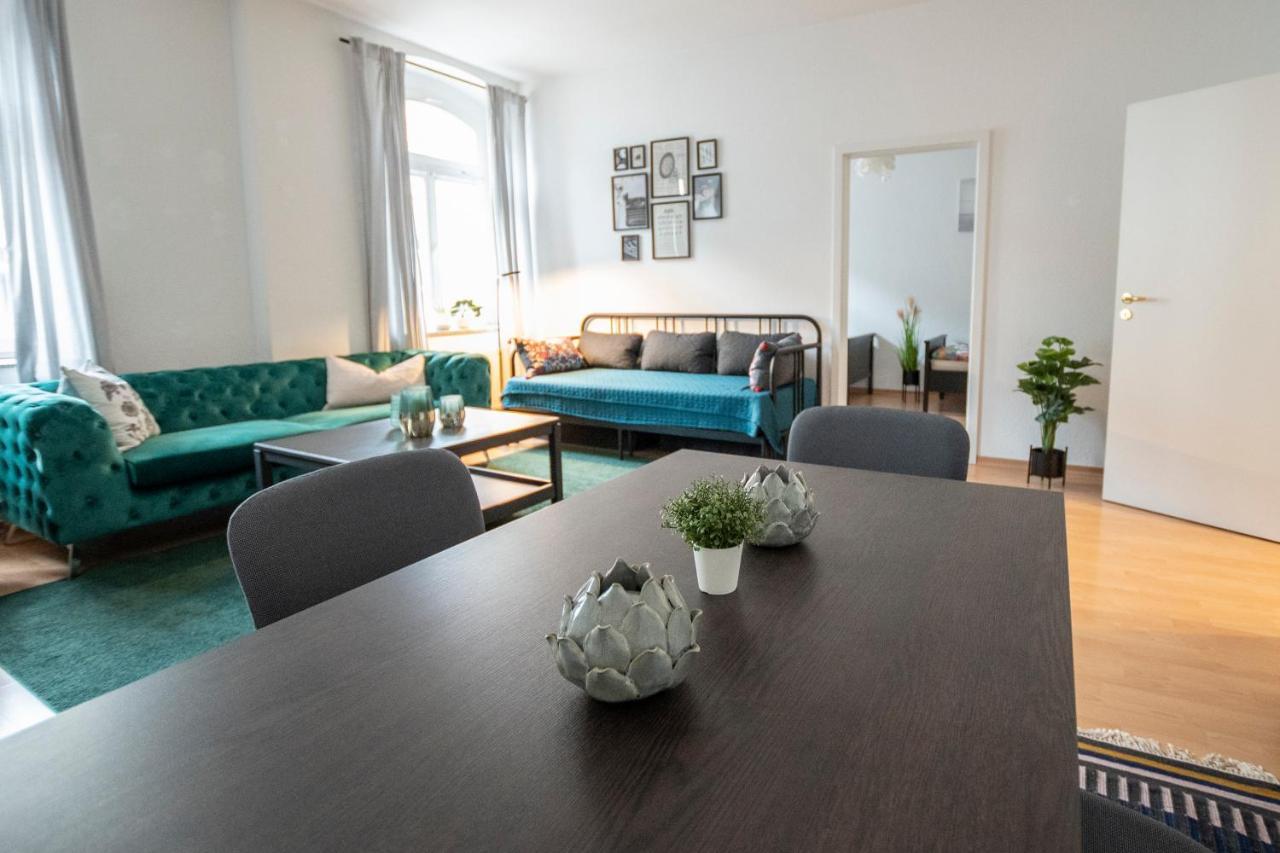 Zwickau Mittendrin, Tolles Balkon-Apartment Ngoại thất bức ảnh