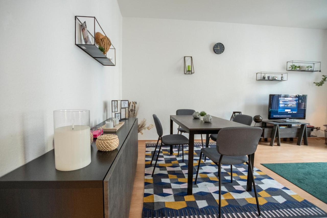 Zwickau Mittendrin, Tolles Balkon-Apartment Ngoại thất bức ảnh